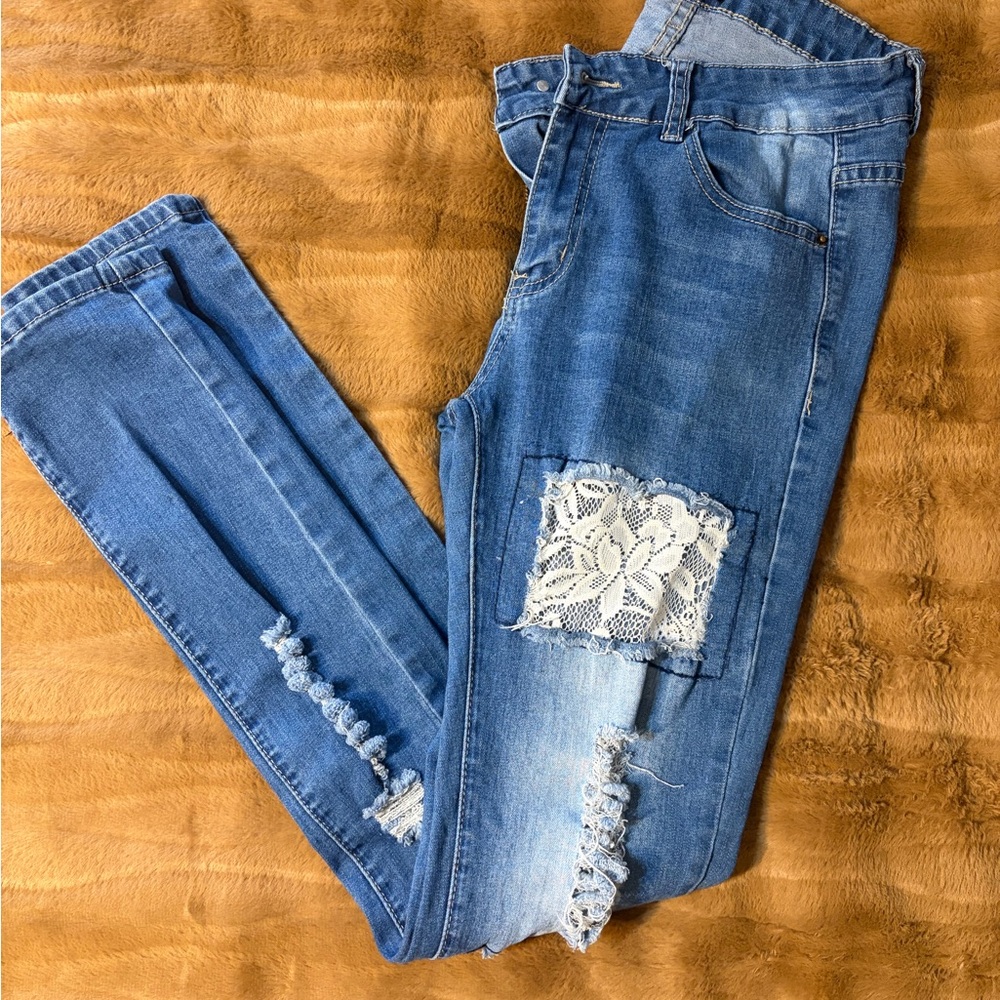 L&B Blue Skinny Jeans with Lace Accent